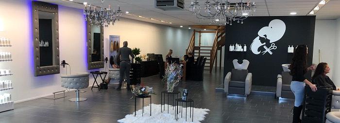 Het pand van Take a Seat in Heerhugowaard